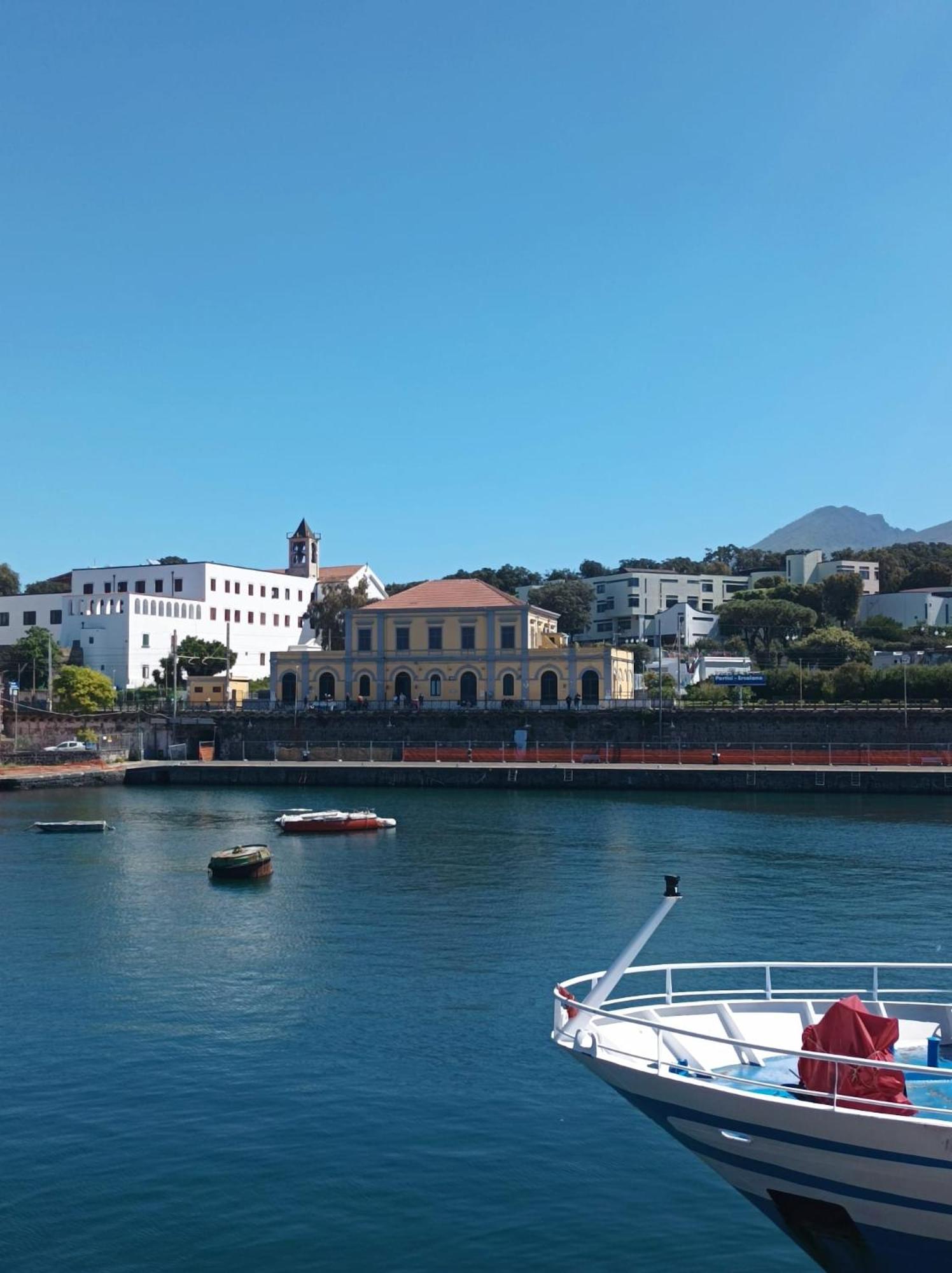 La Maison Della Torre Portici Εξωτερικό φωτογραφία